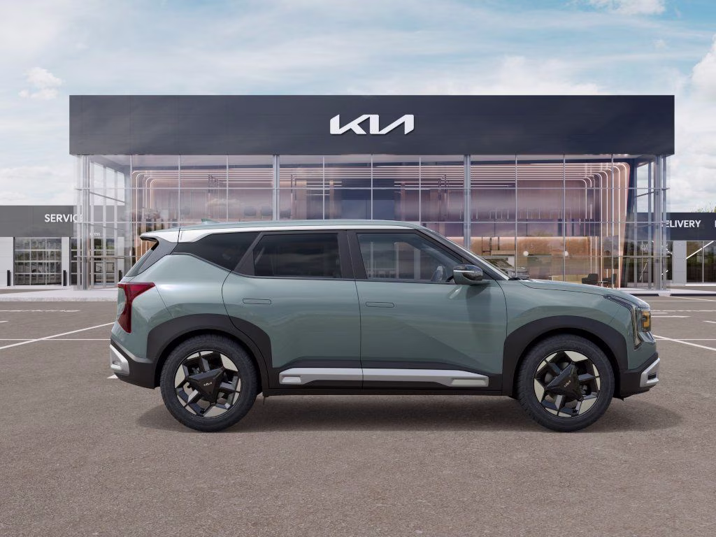 2027 Green Kia Seltos EX FWD SUV