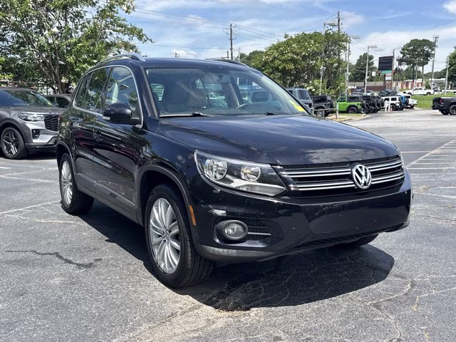 2012 Deep Black Volkswagen Tiguan S FWD SUV