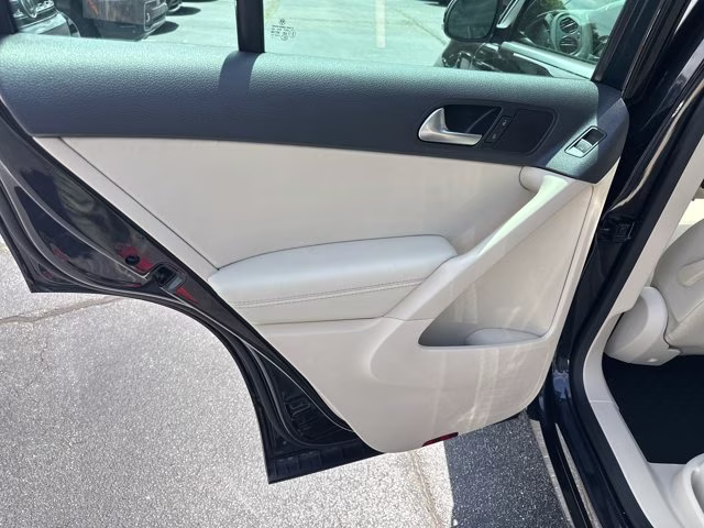 2012 Deep Black Volkswagen Tiguan S FWD SUV