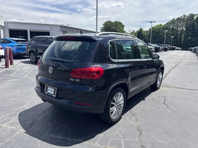 2012 Deep Black Volkswagen Tiguan S FWD SUV