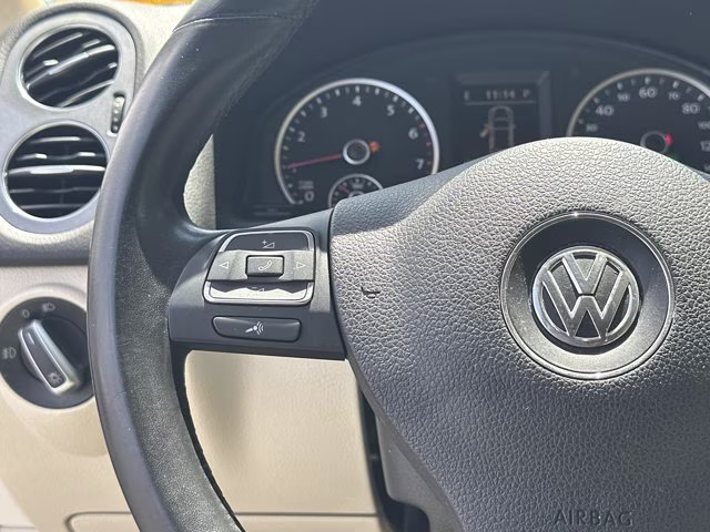 2012 Deep Black Volkswagen Tiguan S FWD SUV