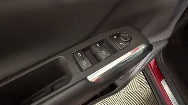 2025 Radiant Red Tintcoat Chevrolet Traverse Z71 AWD SUV