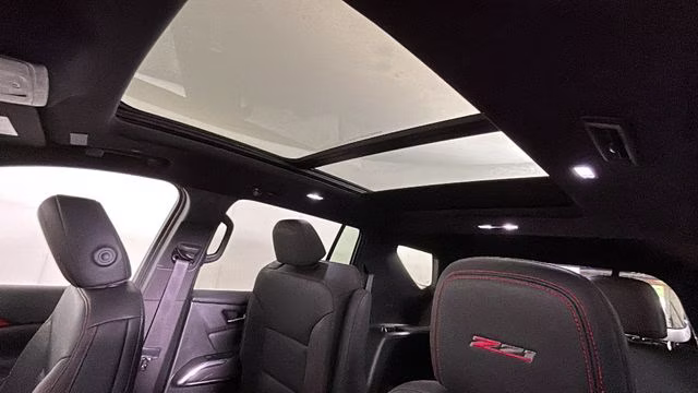 2025 Radiant Red Tintcoat Chevrolet Traverse Z71 AWD SUV