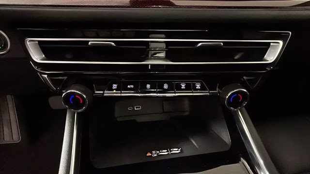 2025 Radiant Red Tintcoat Chevrolet Traverse Z71 AWD SUV