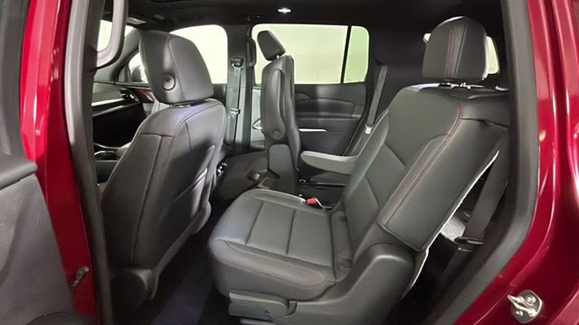 2025 Radiant Red Tintcoat Chevrolet Traverse Z71 AWD SUV