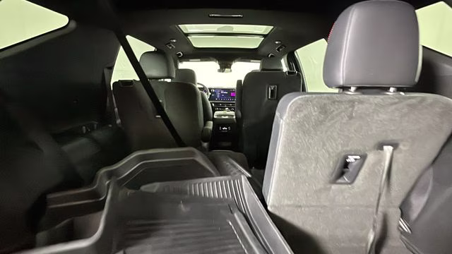 2025 Radiant Red Tintcoat Chevrolet Traverse Z71 AWD SUV