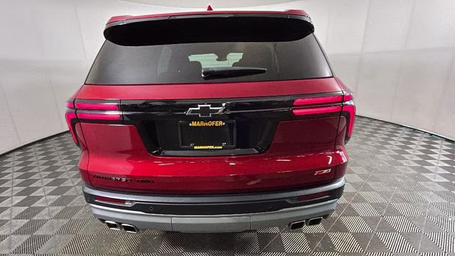 2025 Radiant Red Tintcoat Chevrolet Traverse Z71 AWD SUV