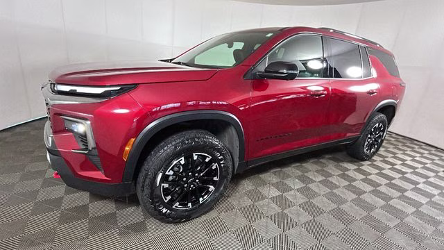 2025 Radiant Red Tintcoat Chevrolet Traverse Z71 AWD SUV