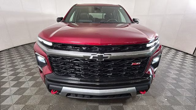 2025 Radiant Red Tintcoat Chevrolet Traverse Z71 AWD SUV