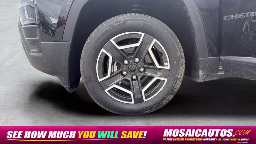 2026 Diamond Black Crystal Pearlcoat Jeep Cherokee Laredo 4X4 SUV