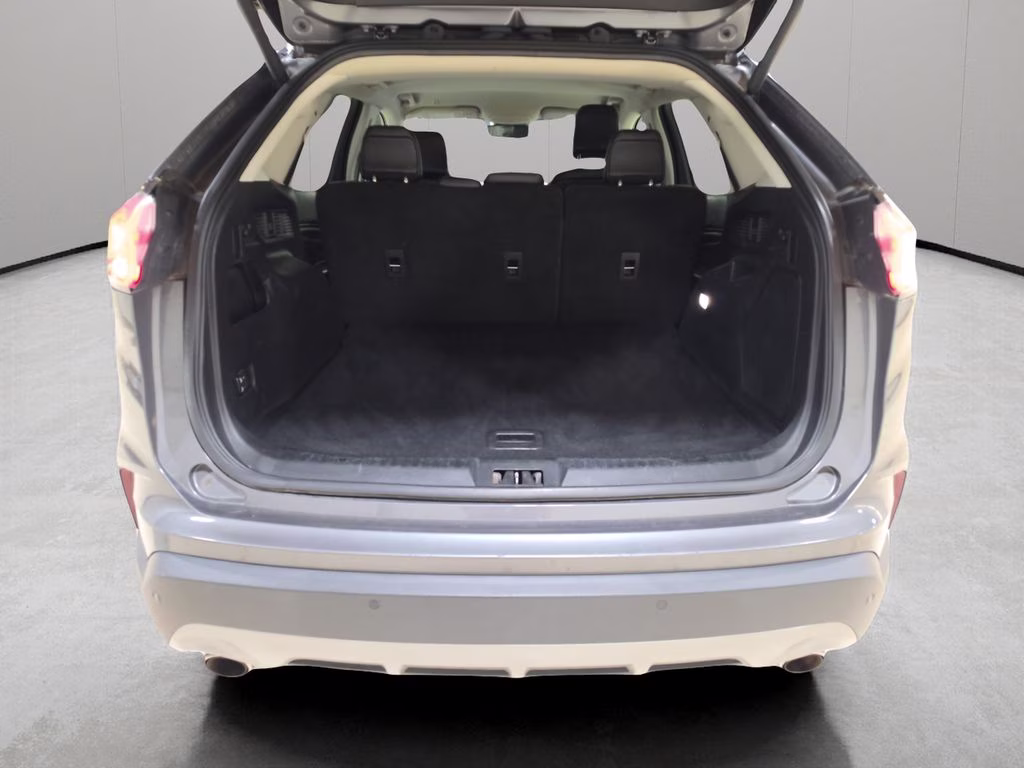 2024 Gray Metallic Ford Edge Titanium AWD SUV