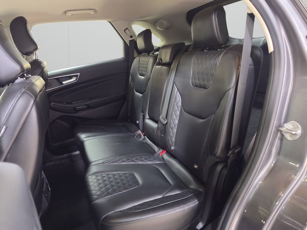 2024 Gray Metallic Ford Edge Titanium AWD SUV