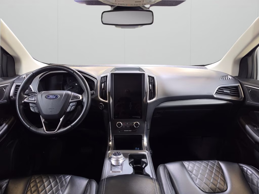 2024 Gray Metallic Ford Edge Titanium AWD SUV