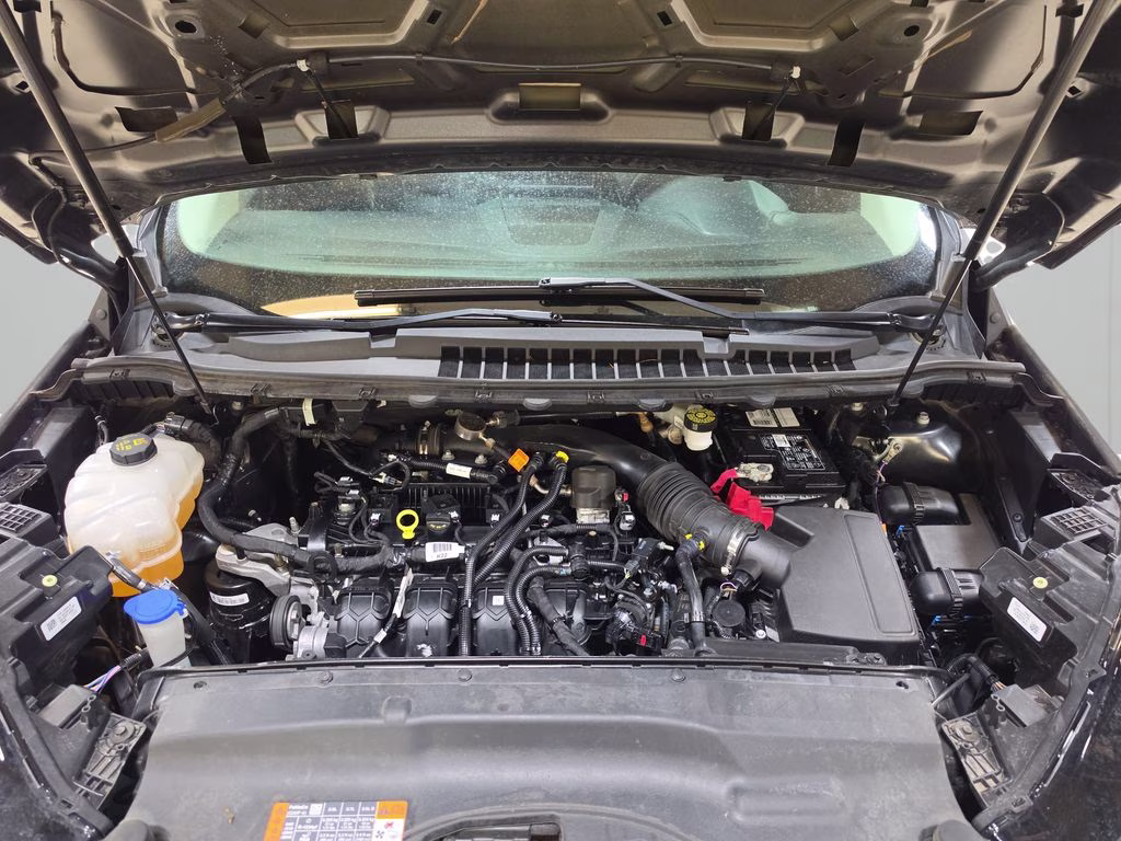 2024 Gray Metallic Ford Edge Titanium AWD SUV