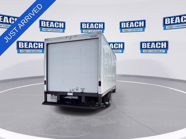 2026 Summit White Chevrolet Express Cutaway 3500 1WT RWD Long Wheelbase