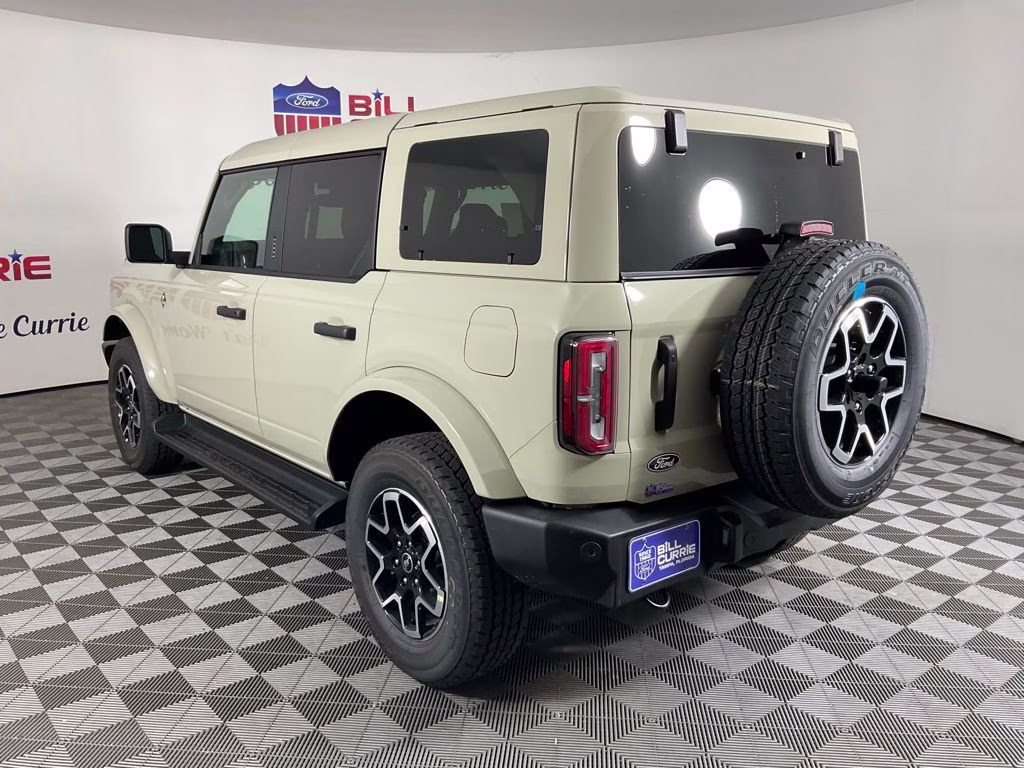 2026 Desert Sand Ford Bronco Outer Banks 4X4 SUV