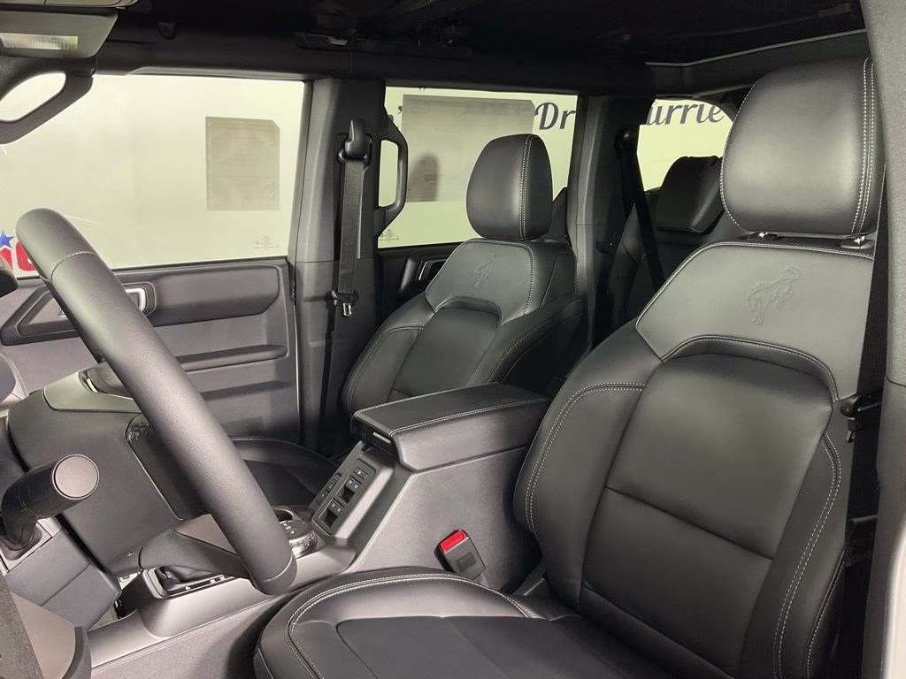 2026 Avalanche Ford Bronco Outer Banks 4X4 SUV