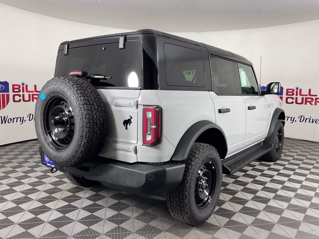 2026 Avalanche Ford Bronco Outer Banks 4X4 SUV