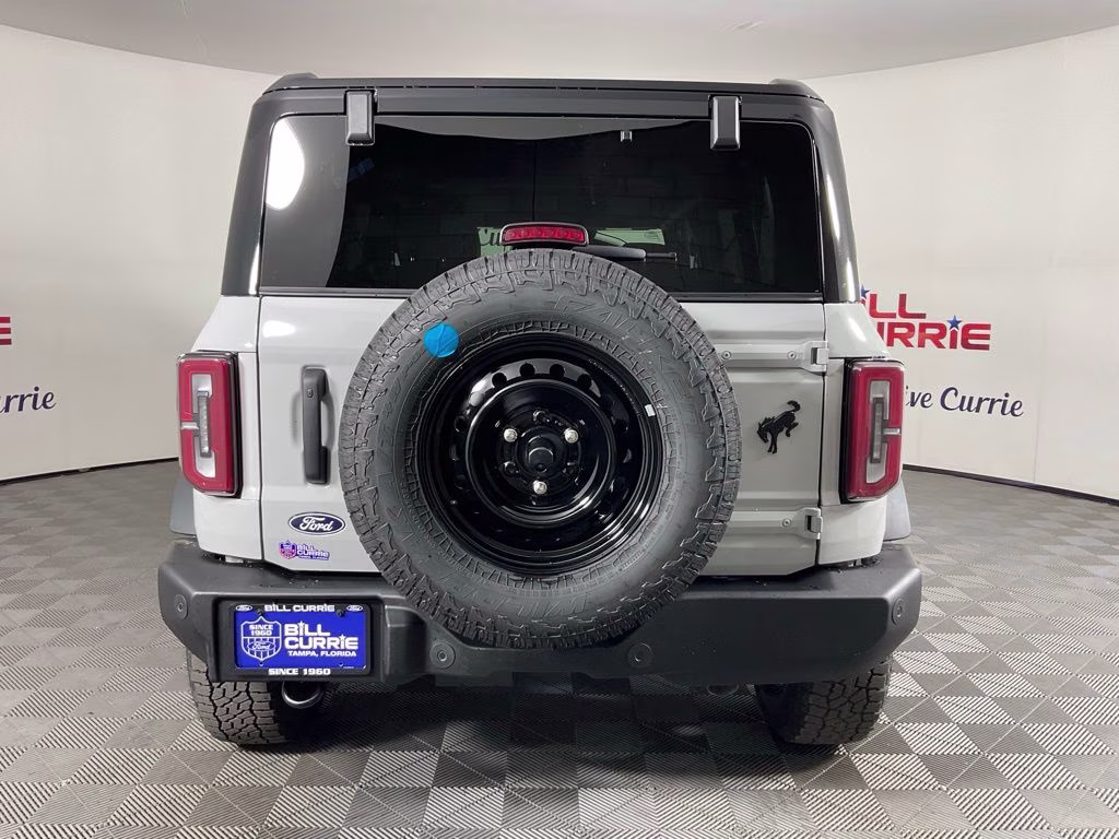 2026 Avalanche Ford Bronco Outer Banks 4X4 SUV