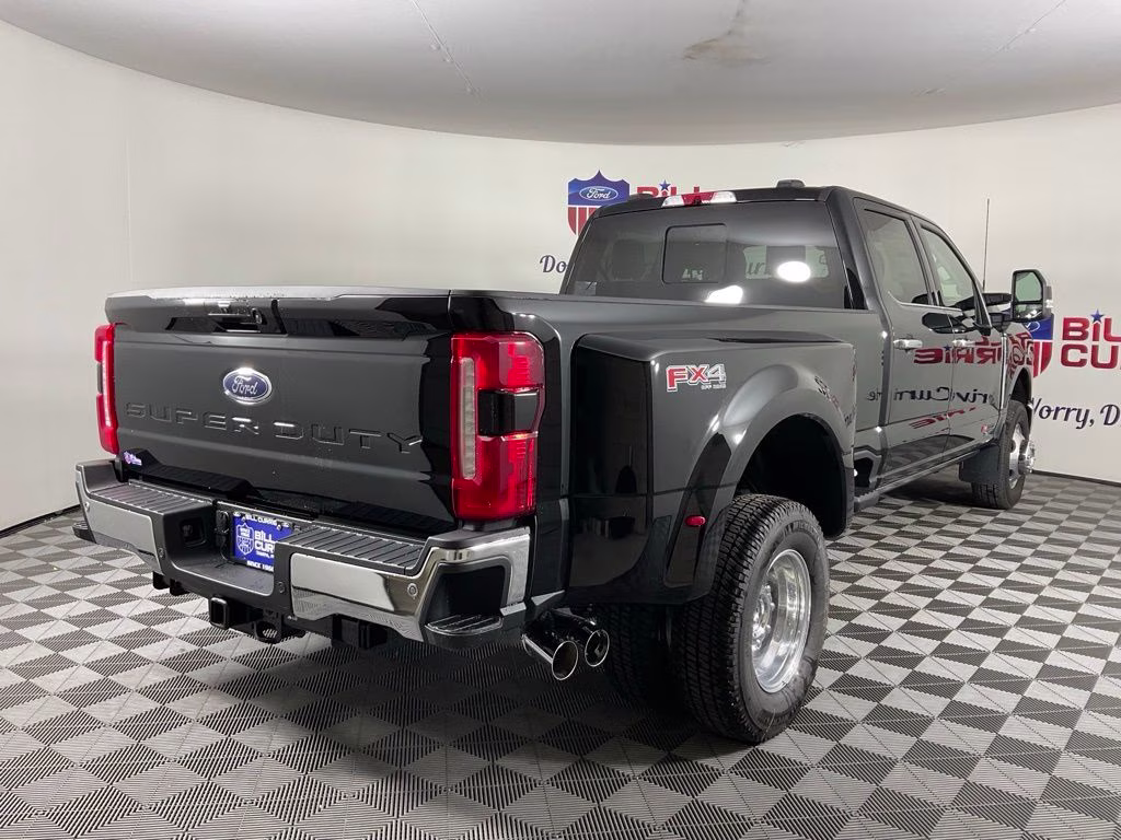 2026 Black Metallic Ford Super Duty F-350 DRW Lariat 4X4 Truck