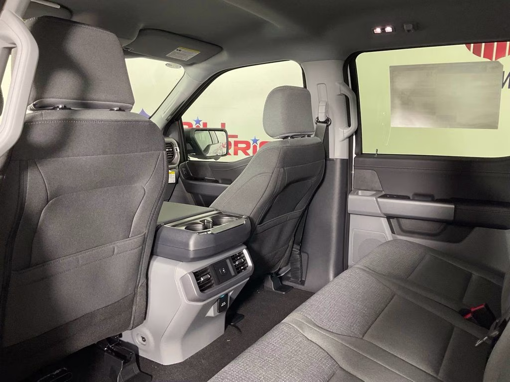 2026 Oxford White Ford F-150 XLT RWD Truck