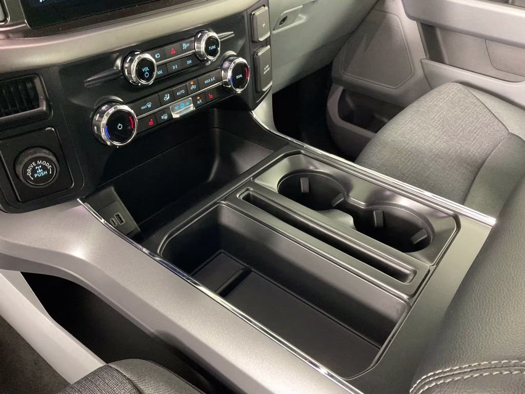 2026 Oxford White Ford F-150 XLT RWD Truck