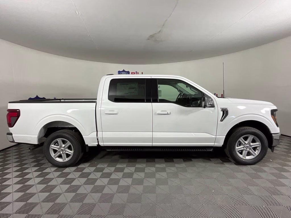 2026 Oxford White Ford F-150 XLT RWD Truck