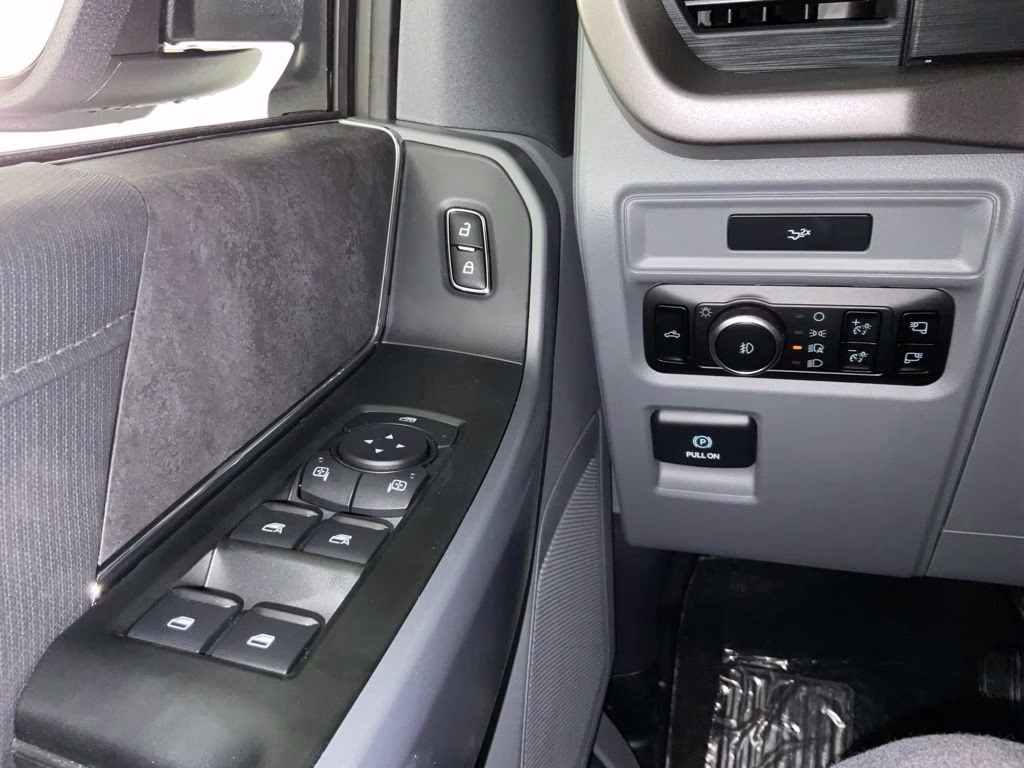 2026 Oxford White Ford F-150 XLT RWD Truck
