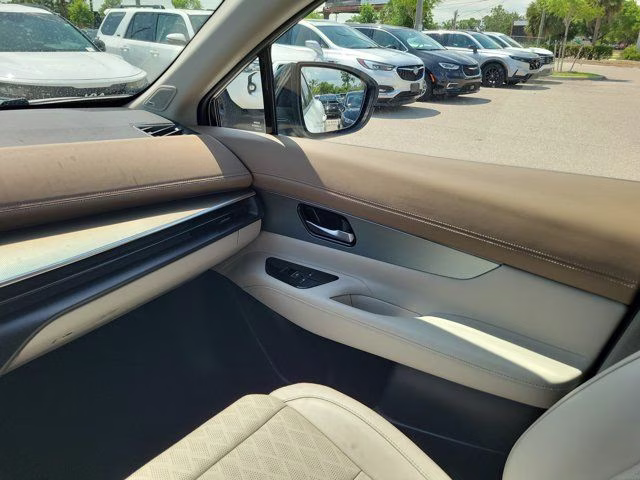 2025 Everest White Pearl Tricoat Nissan Murano Platinum AWD SUV