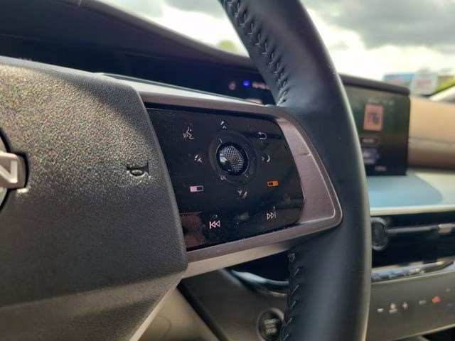 2025 Everest White Pearl Tricoat Nissan Murano Platinum AWD SUV