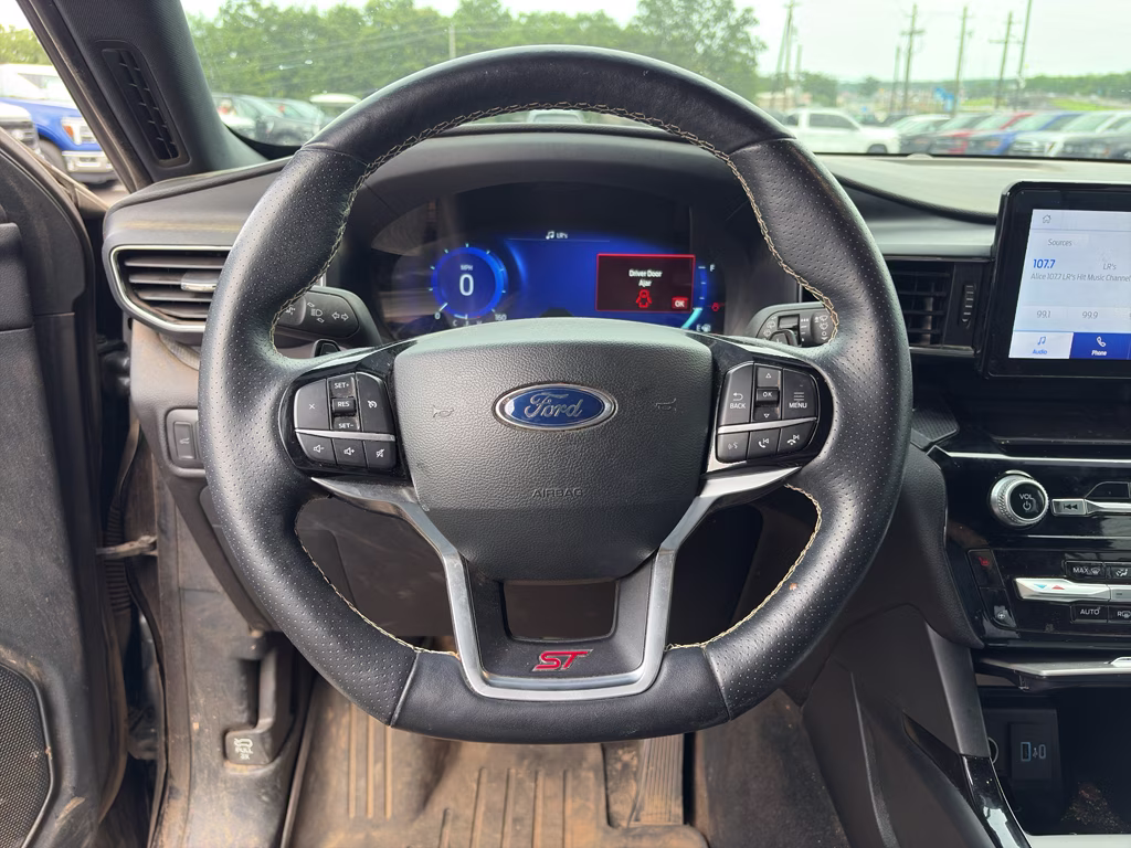 2022 Agate Black Metallic Ford Explorer ST 4X4 SUV