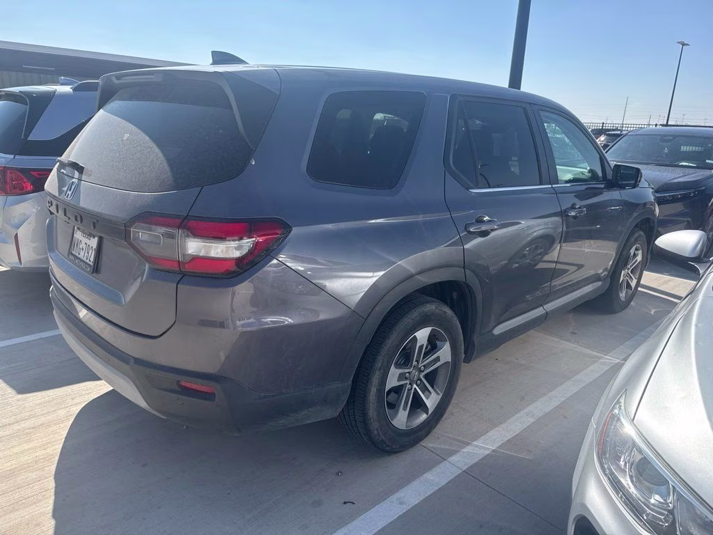 2025 Honda Pilot EX-L 2WD's photo