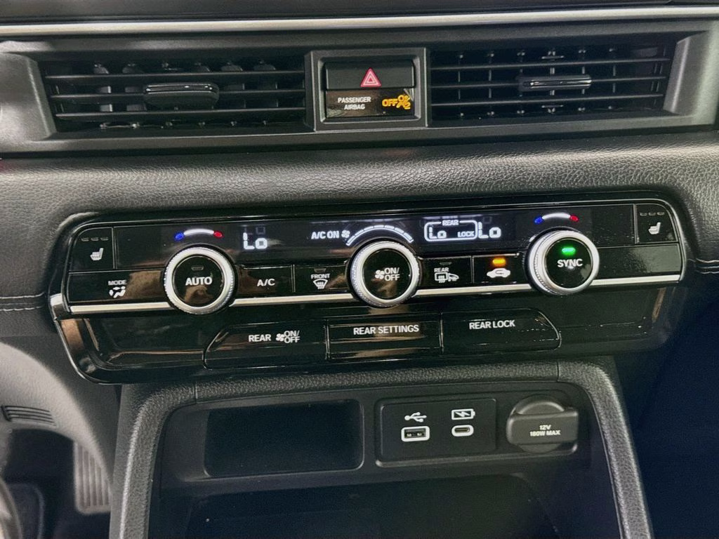 2025 Crystal Black Pearl Honda Pilot EX-L FWD SUV