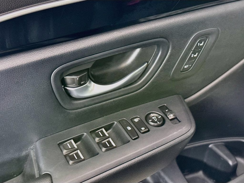 2025 Crystal Black Pearl Honda Pilot EX-L FWD SUV