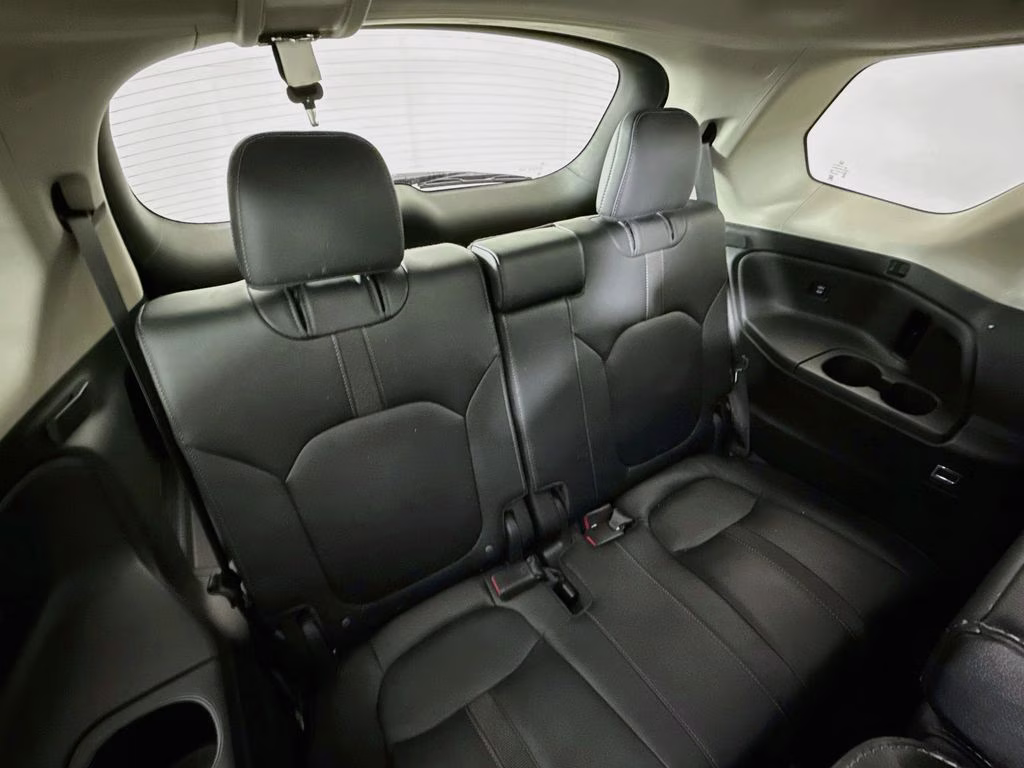 2025 Crystal Black Pearl Honda Pilot EX-L FWD SUV