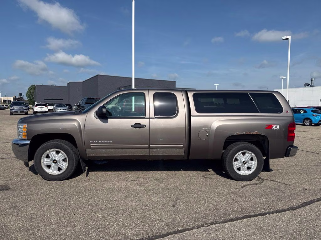 2012 Mocha Steel Metallic Chevrolet Silverado 1500 LT 4X4 Truck