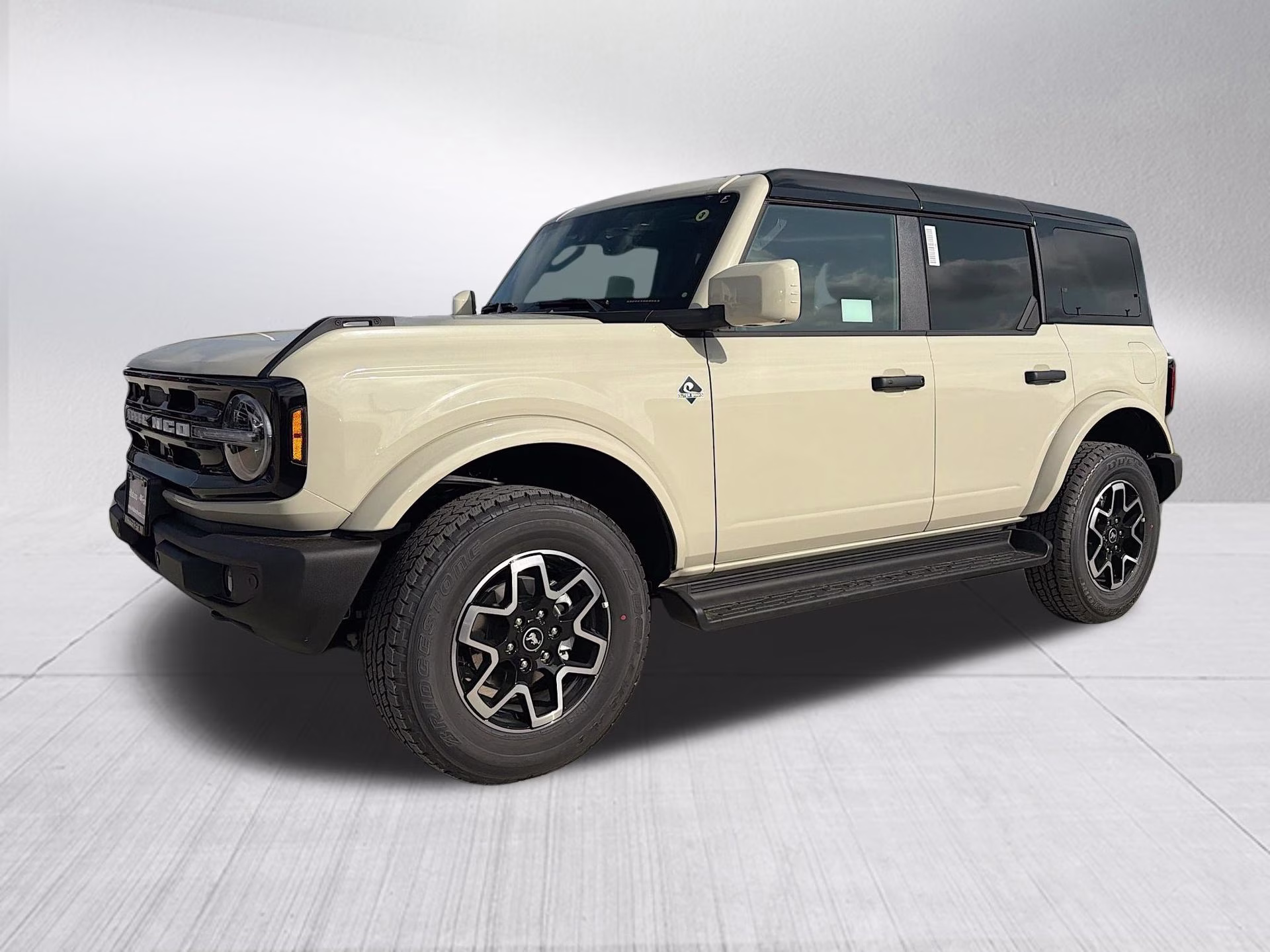 2026 Desert Sand Ford Bronco Outer Banks 4X4 SUV