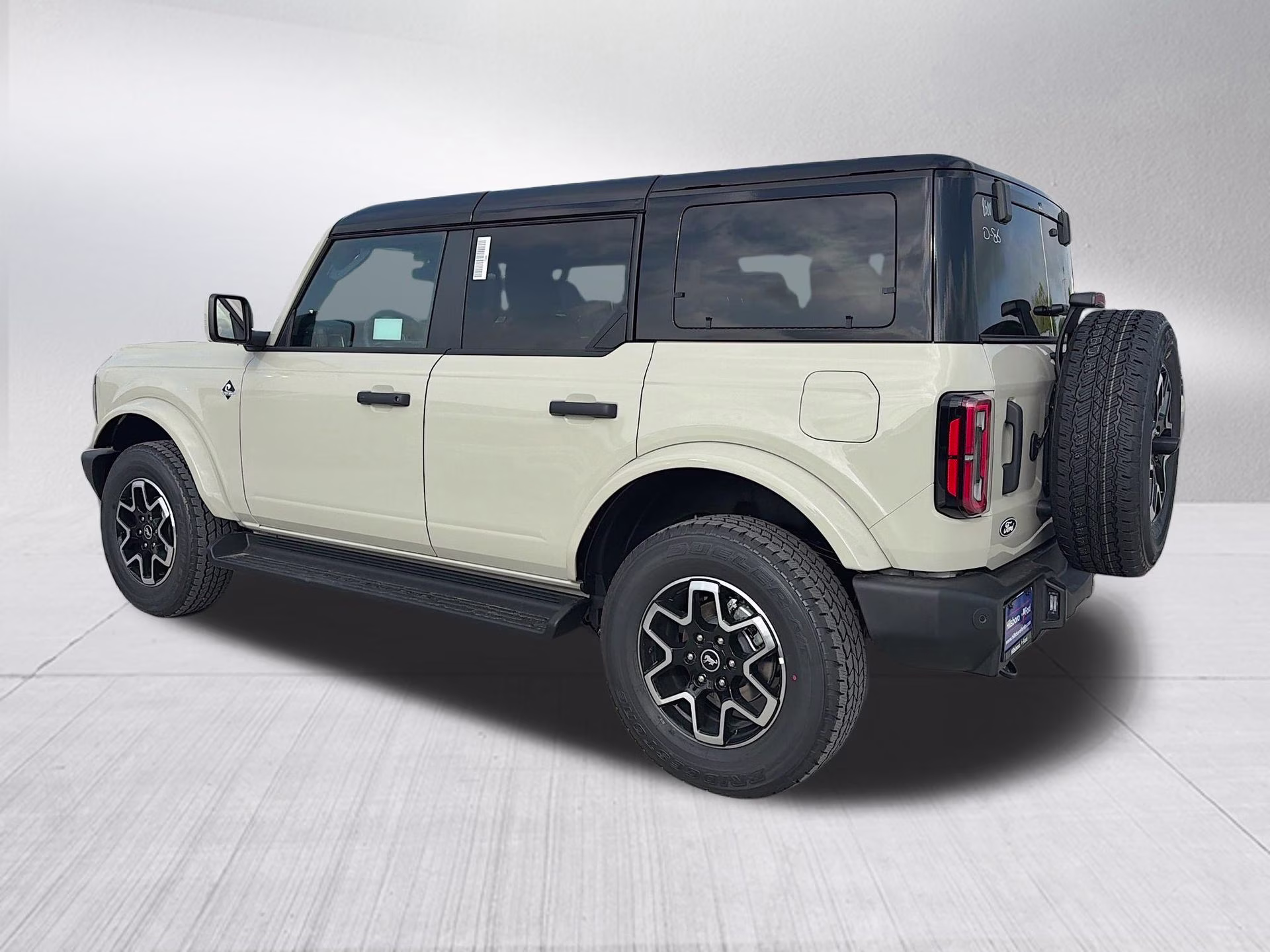 2026 Desert Sand Ford Bronco Outer Banks 4X4 SUV