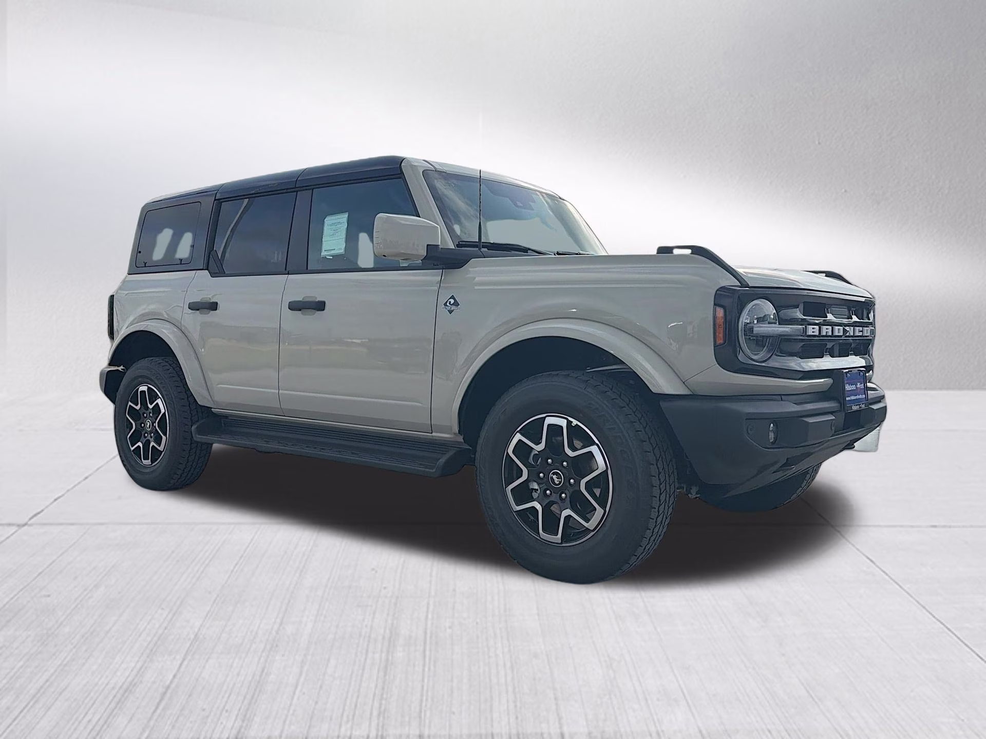 2026 Desert Sand Ford Bronco Outer Banks 4X4 SUV