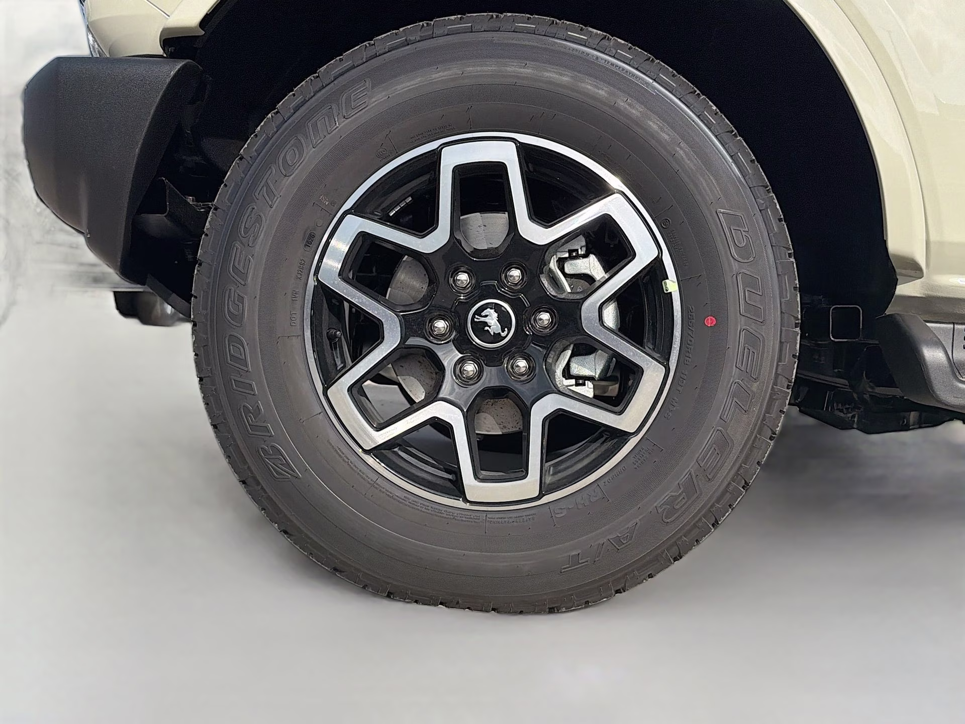 2026 Desert Sand Ford Bronco Outer Banks 4X4 SUV