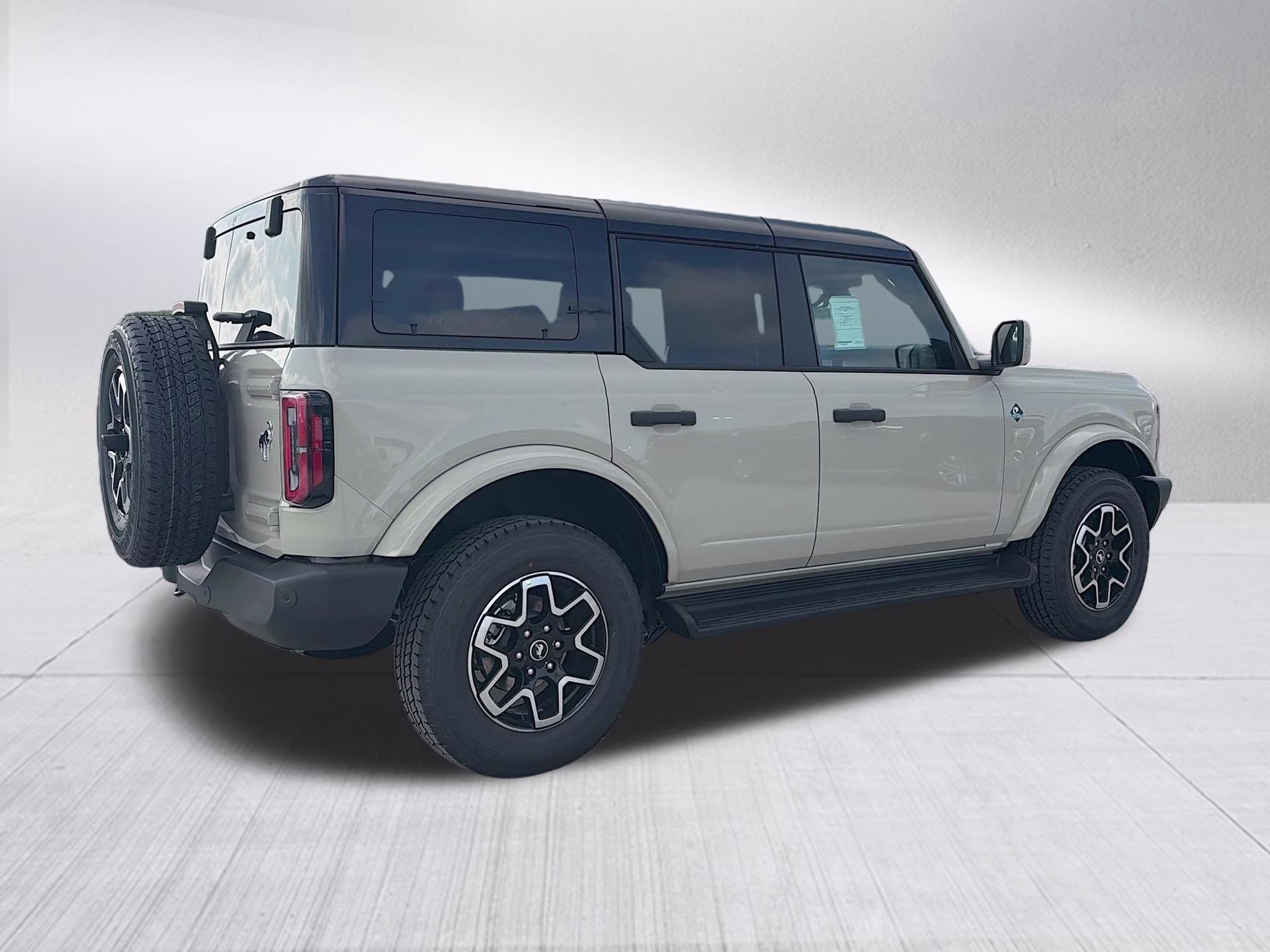 2026 Desert Sand Ford Bronco Outer Banks 4X4 SUV