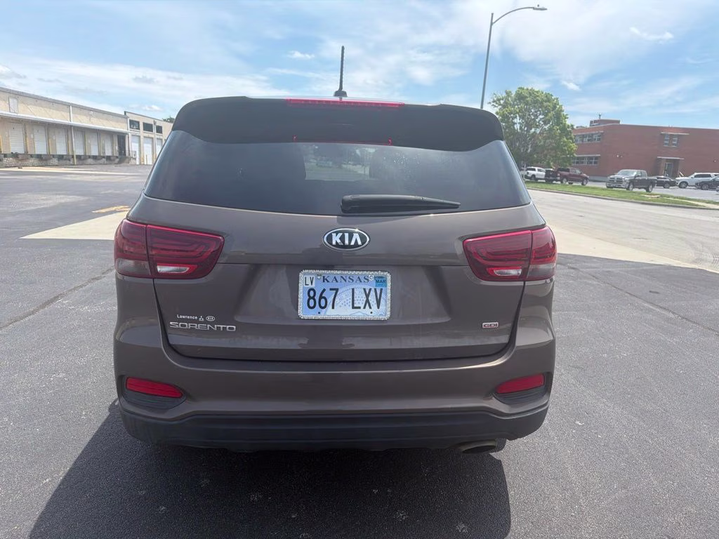 2020 Dragon Brown Kia Sorento LX FWD SUV