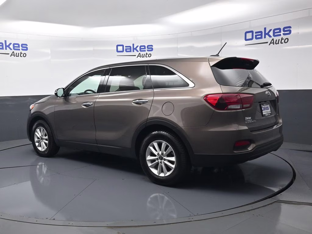 2020 Dragon Brown Kia Sorento LX FWD SUV