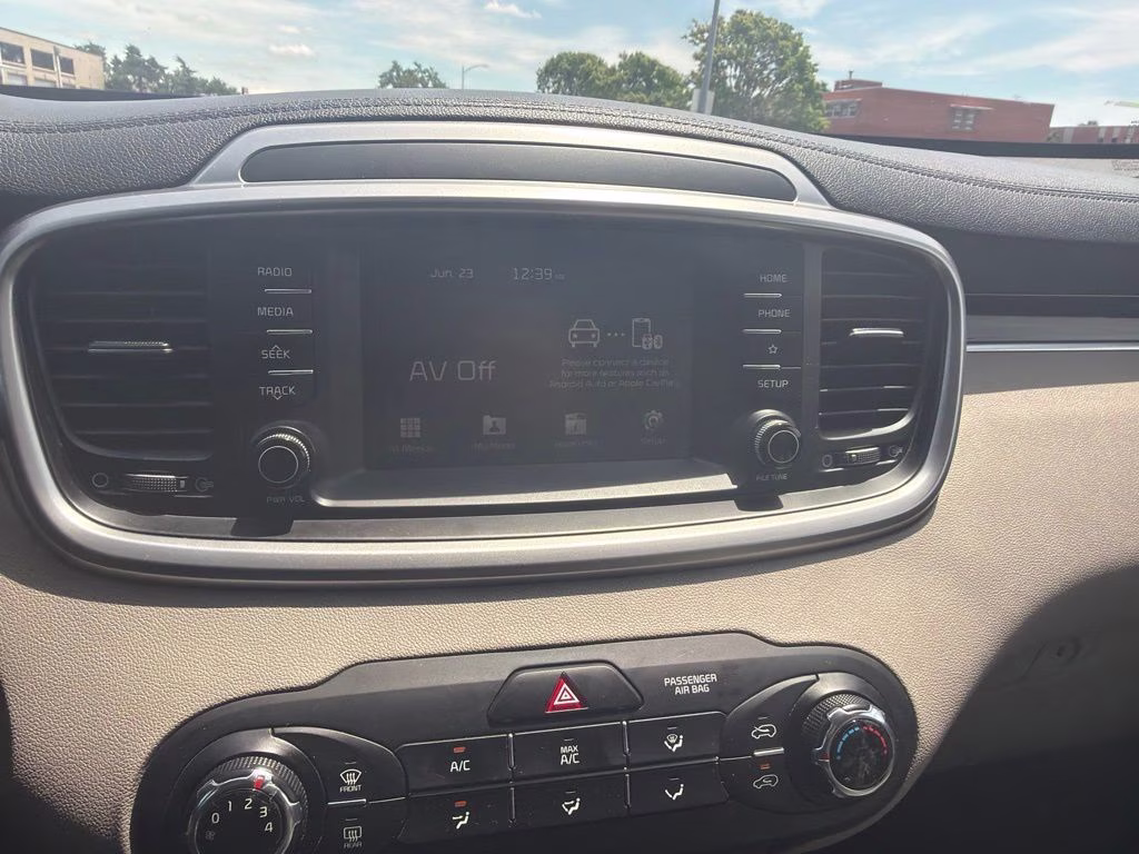 2020 Dragon Brown Kia Sorento LX FWD SUV