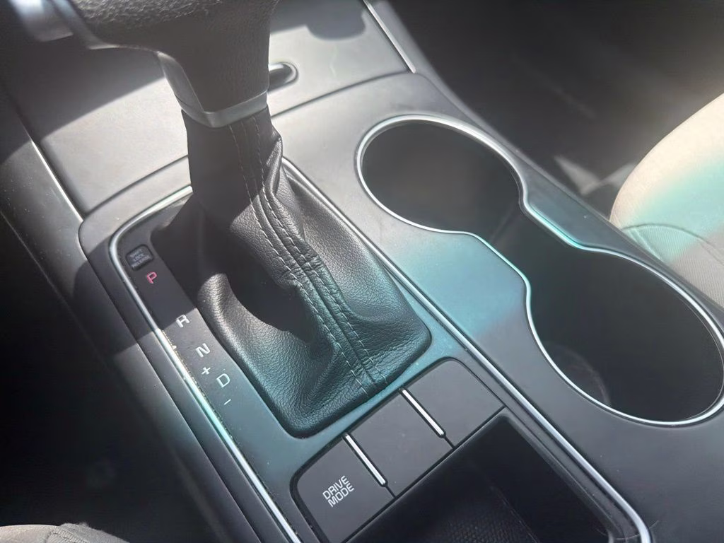 2020 Dragon Brown Kia Sorento LX FWD SUV