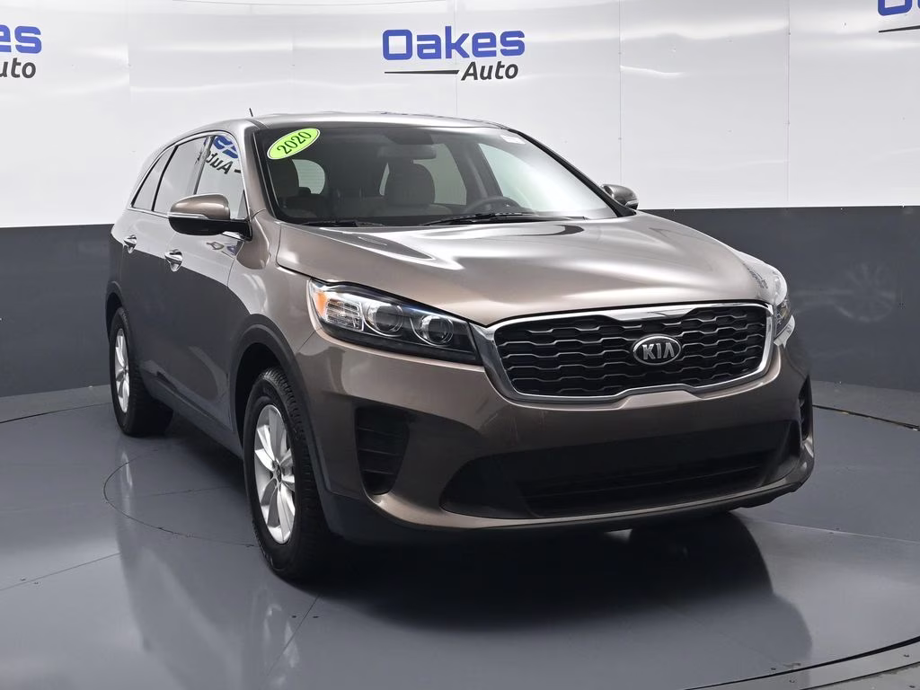 2020 Dragon Brown Kia Sorento LX FWD SUV