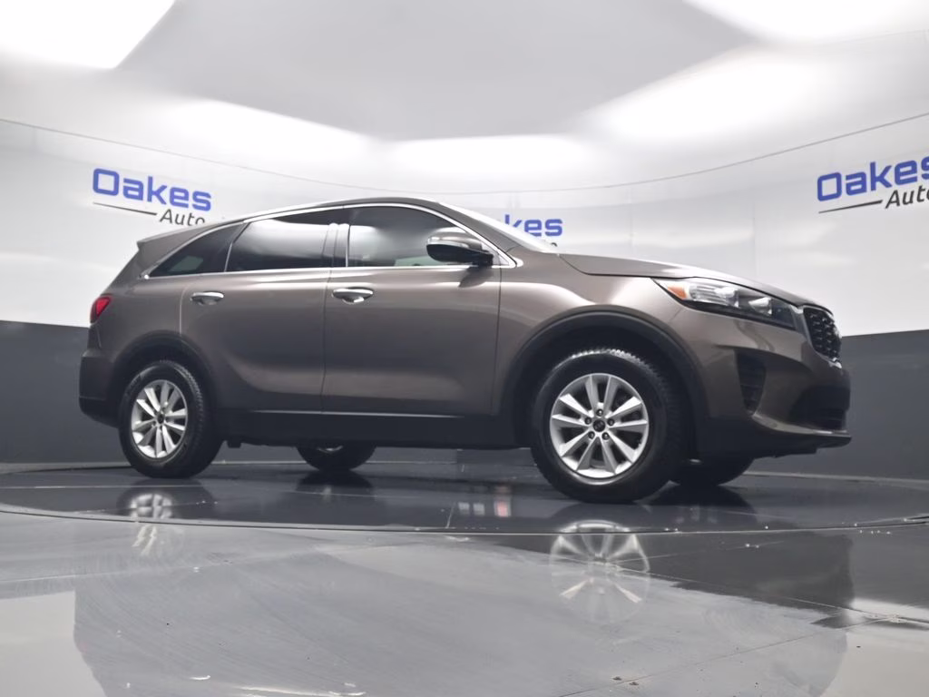 2020 Dragon Brown Kia Sorento LX FWD SUV