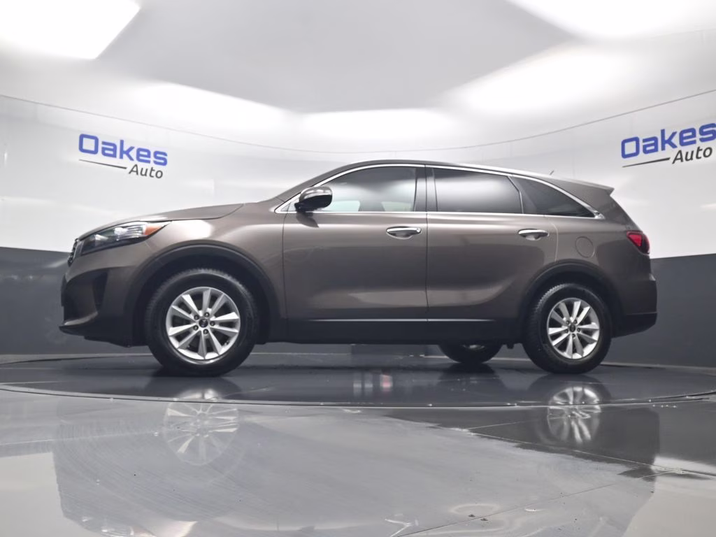 2020 Dragon Brown Kia Sorento LX FWD SUV