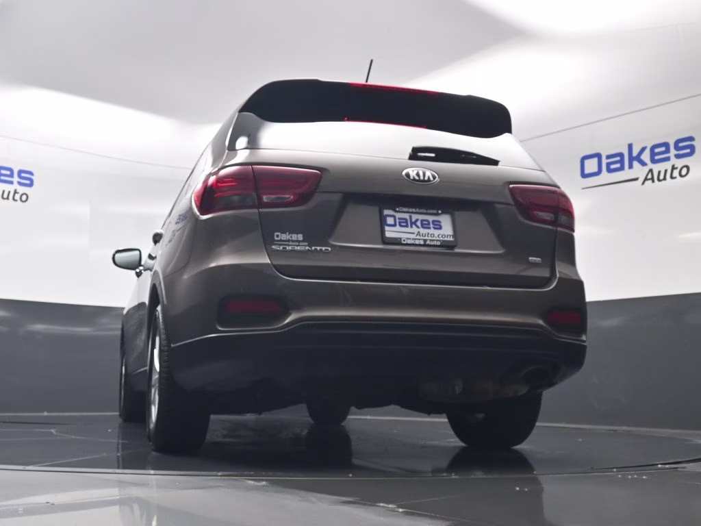 2020 Dragon Brown Kia Sorento LX FWD SUV