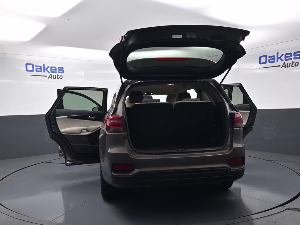 2020 Dragon Brown Kia Sorento LX FWD SUV